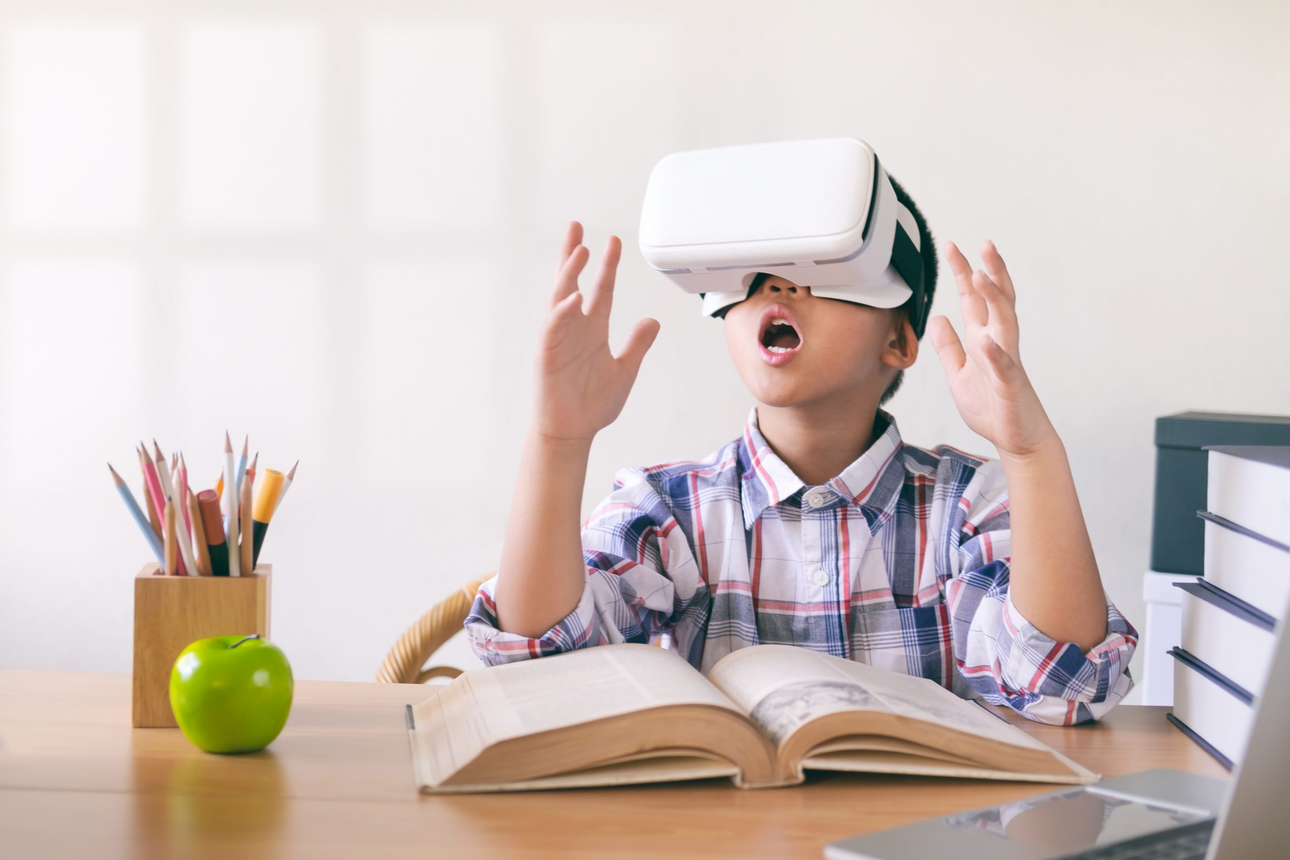 Student with Virtual Reality Goggles